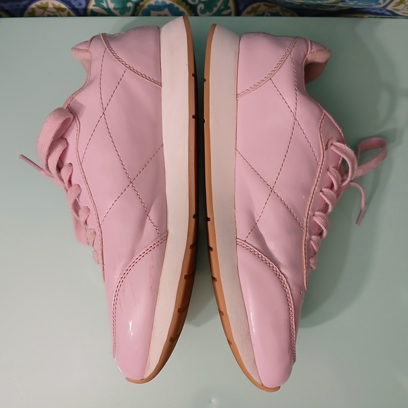 Vintage L.A. Gear Pink Sneakers Classic Low-Top Design - Picture 2 of 11